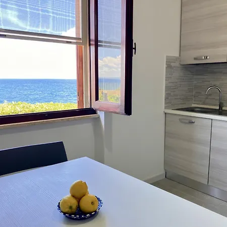 Sul Mare Con Giardino E Vista Mozzafiato